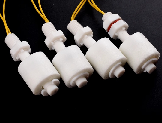 PP塑料小型浮球开关液位开关水位开关液位传感器